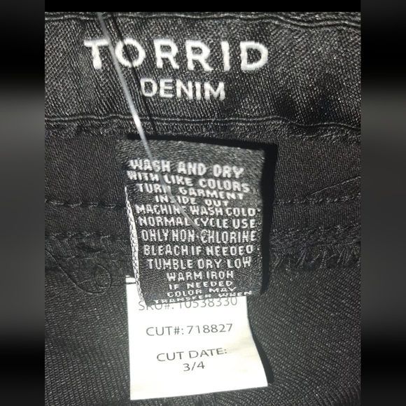 Torrid 00R Black Denim Pants Lean Skinny Jeans Strech Soft Pull On NWT B21#8 - Picture 4 of 9